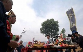 梦见烧纸钱(梦见烧纸钱是什么意思)